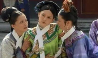 甄嬛第一次小產(chǎn)是誰害的?