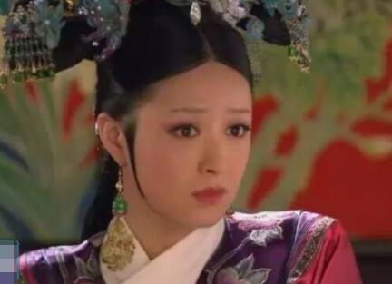 華妃對(duì)端妃的恨是什么造成的?