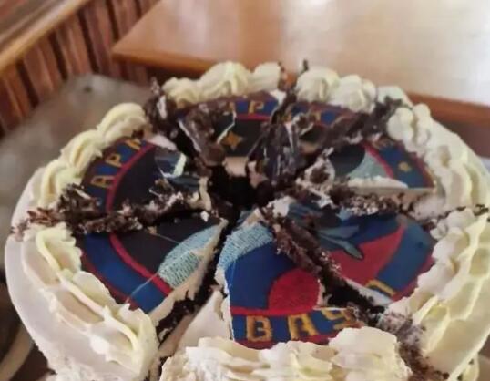 數(shù)十名俄飛行員險(xiǎn)遭劇毒蛋糕團(tuán)滅 具體事件經(jīng)過(guò)是什么?