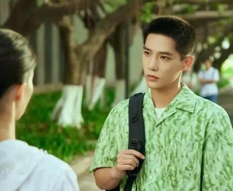 王安宇為什么一直寸頭?