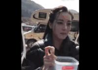 迪麗熱巴酸奶疙瘩硬的還是軟的?