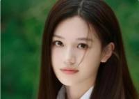 以愛(ài)為營(yíng)秦時(shí)月和時(shí)宴什么關(guān)系?