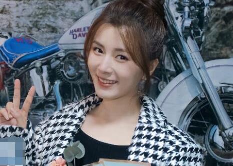 以愛(ài)為營(yíng)鄭書(shū)意前男友劈腿的女人是誰(shuí)?