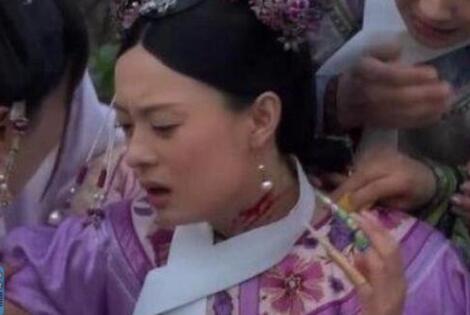 甄嬛知道曹貴人推她嗎?