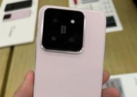 小屏旗艦?zāi)目钪档觅I 小屏旗艦手機(jī)好用嗎?