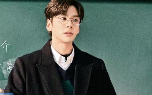 以愛(ài)為營(yíng)喻游喜歡女主嗎