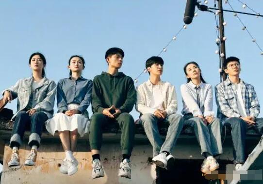 十七歲你喜歡誰結(jié)局誰和誰一起