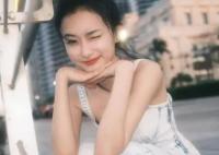 要久久愛藍(lán)亦菲最后和誰在一起了