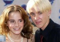 赫敏和馬爾福是情侶嗎