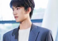 以愛為營易揚和鄭書意什么關(guān)系 易揚身份是什么