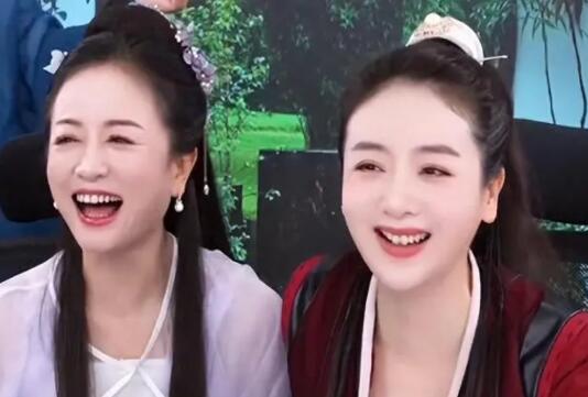 涓子和小李琳長得好像啊 