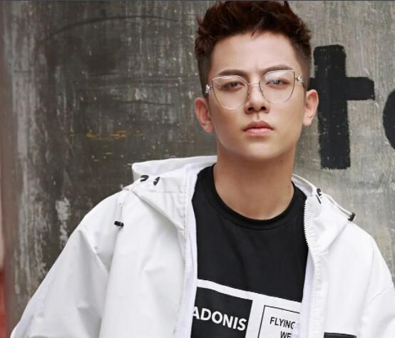 劉哲琿身高多少 劉哲琿個人簡歷