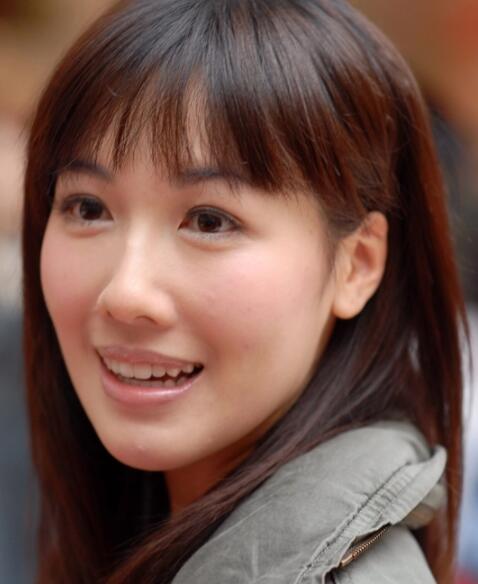 李施嬅個(gè)人資料簡(jiǎn)介照片及身高年齡