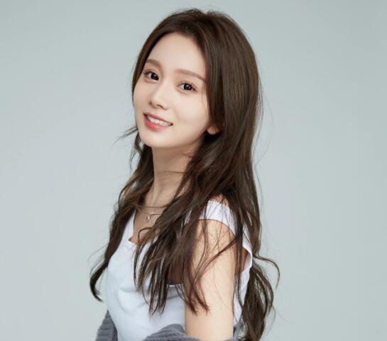 黑蓮花上位手冊女主是誰扮演的