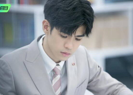 超機(jī)智青年大會(huì)李晉曄什么學(xué)歷