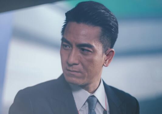 新聞女王梁景仁喜歡女主嗎