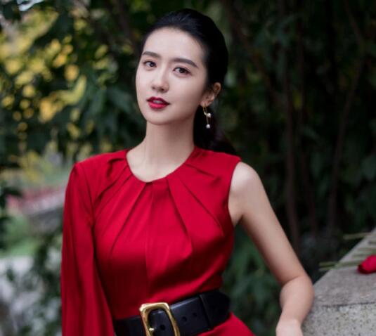 許齡月怎么出道的 許齡月的個人資料