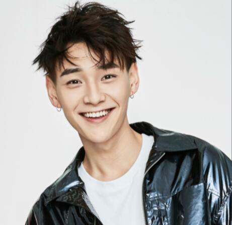 承歡記何東是誰演的