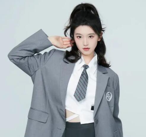 包晨希經(jīng)紀(jì)公司是哪家 包晨希個(gè)人簡歷