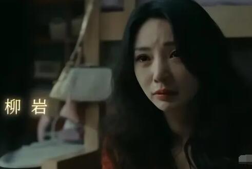 照明商店指甲女指甲為什么是反的