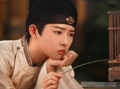 一念關(guān)山中女二有官配嗎