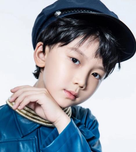 周俞辰個人資料簡介照片及身高年齡