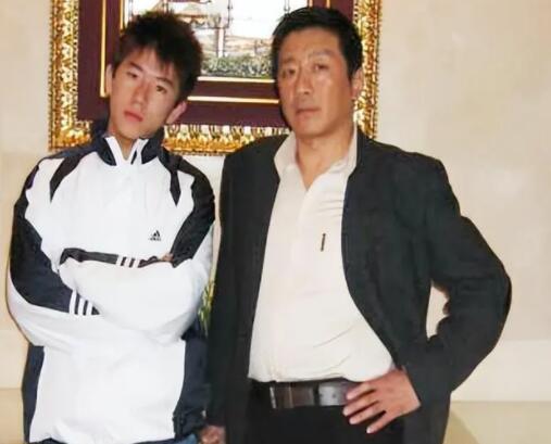 丁勇岱老婆趙雪華照片 丁勇岱兒子是誰