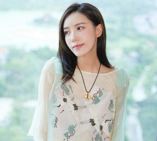 施予斐個(gè)人資料簡(jiǎn)介照片及身高體重