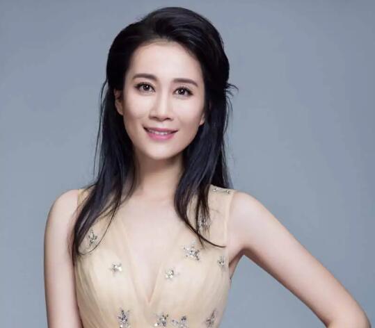 溫崢嶸的老公到底是誰(shuí)叫什么名字