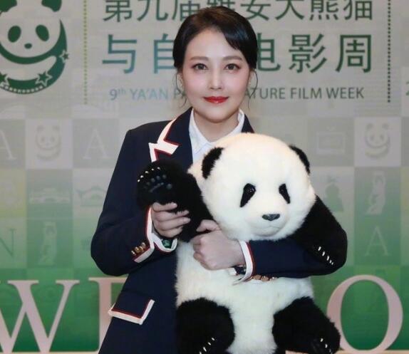 周海媚個人資料簡介照片及身高體重