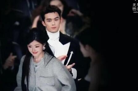 吳磊比趙露思小幾歲