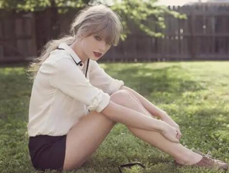 霉霉泰勒斯威夫特十首經(jīng)典歌曲