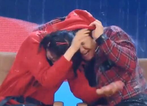 王牌對王牌沈騰搶關(guān)曉彤帽子在第幾集