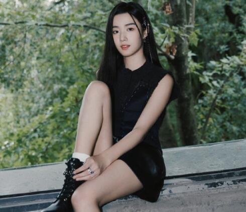 盧昱曉英國(guó)哪所大學(xué)留學(xué)的