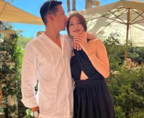 吳千語(yǔ)施伯雄怎么認(rèn)識(shí)的