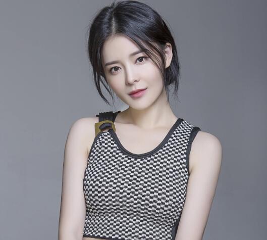 在暴雪時(shí)分劉希冉扮演者王玥兮個(gè)人資料介紹