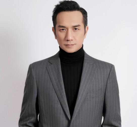 繁花強(qiáng)總是什么身份背景