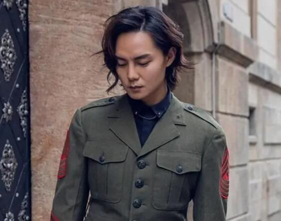 尹正粵語(yǔ)為什么那么好 尹正個(gè)人簡(jiǎn)歷