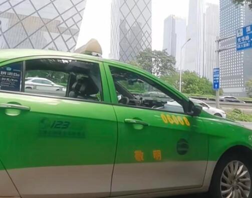 女子花11000從成都打車(chē)到北京 始料未及真相簡(jiǎn)直太意外了