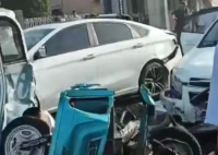 男子開車送妹妹上學出事故致2死4傷 事件始末2024最新消息