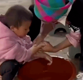 網(wǎng)紅小英被曝曾送養(yǎng)倆女孩 官方調(diào)查 為什么引熱議？