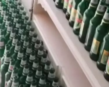 民宿客人住9天留下358個(gè)空酒瓶 到底有多少人一起喝的？