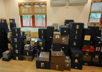 八旬阿姨900萬買千件藏品僅值40萬 究竟是怎么回事？