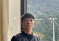 那個(gè)“頭破血流的年輕人”走了 究竟是怎么回事？