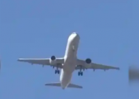 美國一載159人客機發(fā)動機起火 究竟是怎么回事？