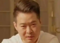 中國(guó)男子在美國(guó)拍短劇年賺數(shù)千萬(wàn) 1年能拍45部短劇