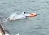 青島58歲賣玉米大姨回應(yīng)跳海救人 內(nèi)幕實(shí)在讓人驚個(gè)呆