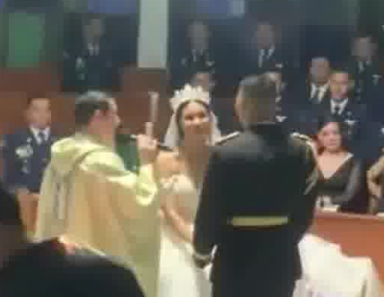 新婚7天新娘拍蜜月照被雷劈身亡 到底是怎么死的？