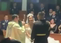 新婚7天新娘拍蜜月照被雷劈身亡 到底是怎么死的？