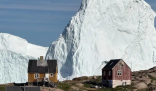 格陵蘭居民懵了:一覺醒來(lái)冰山在門口 原因竟是這樣太無(wú)奈了